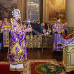 В канун Недели Крестопоклонной митрополит Феодосий совершил всенощное бдение в Спасо-Преображенском кафедральном соборе